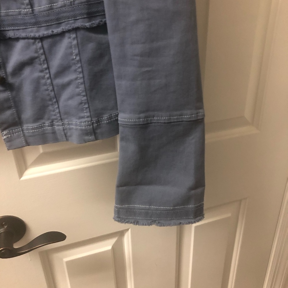 Jacket - Picture 3 of 4